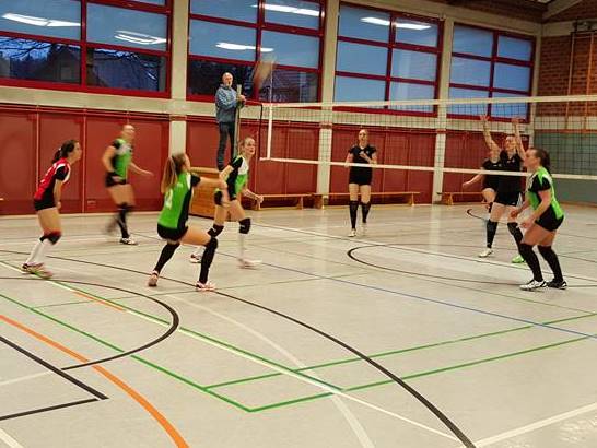 Kein grünes Licht für die Beeren im Duell um den zweiten Tabellenplatz- TVA verliert 3:0 gegen den direkten Konkurrenten Rodt- Müllenbach (25:18; 25:19; 25:23)
